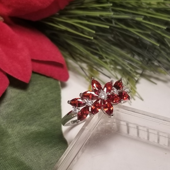 Gorgeous Garnet 925 Ring - Picture 6 of 7